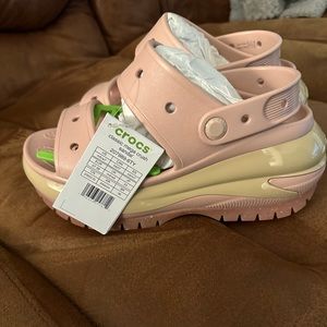 SOLD Crocs mega crush sandal NWT women 7